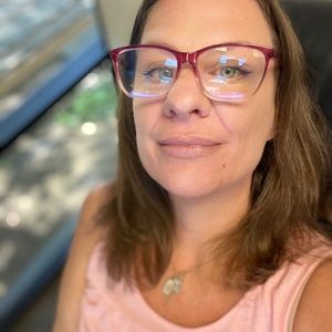 Meet your Posher, Denise